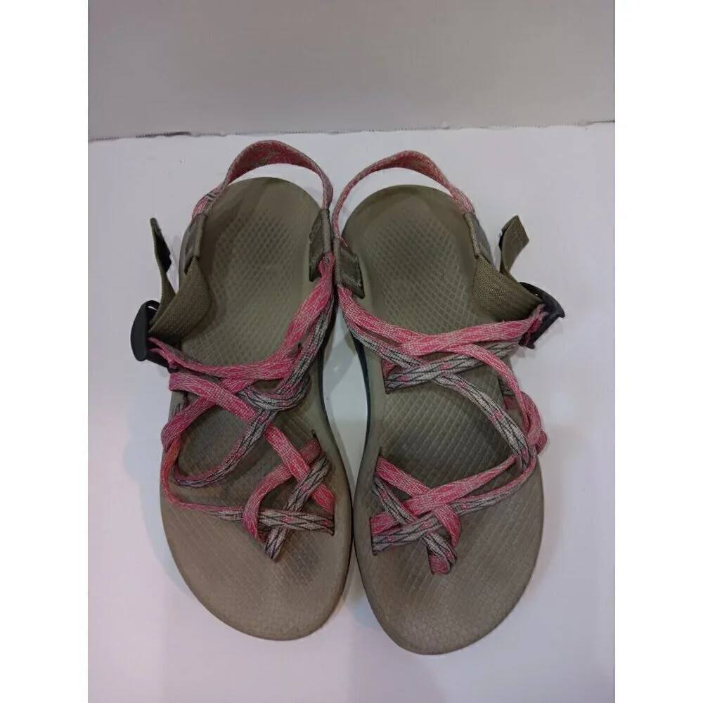CHACO Sandals Women’s Size 8 Strappy Comfort Hiking Waterproof Casual Pink Multi